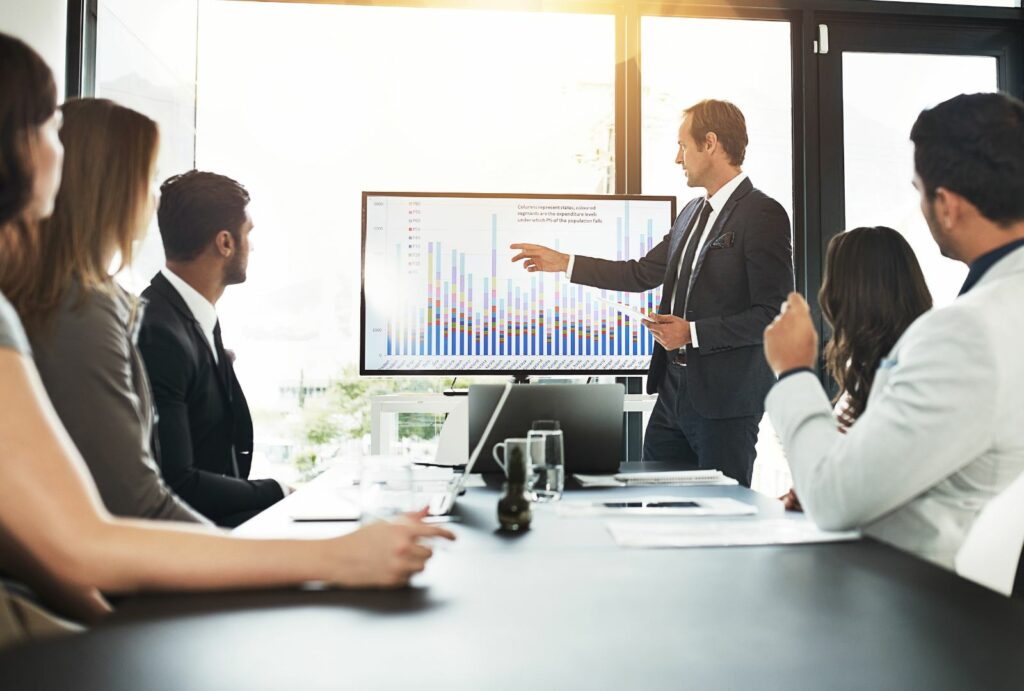 Top Business Investment Opportunities in the UAE for 2025 (Sectors Set for Growth)